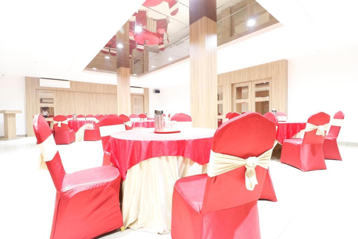 Hotel Yatri ناغبور المظهر الخارجي الصورة