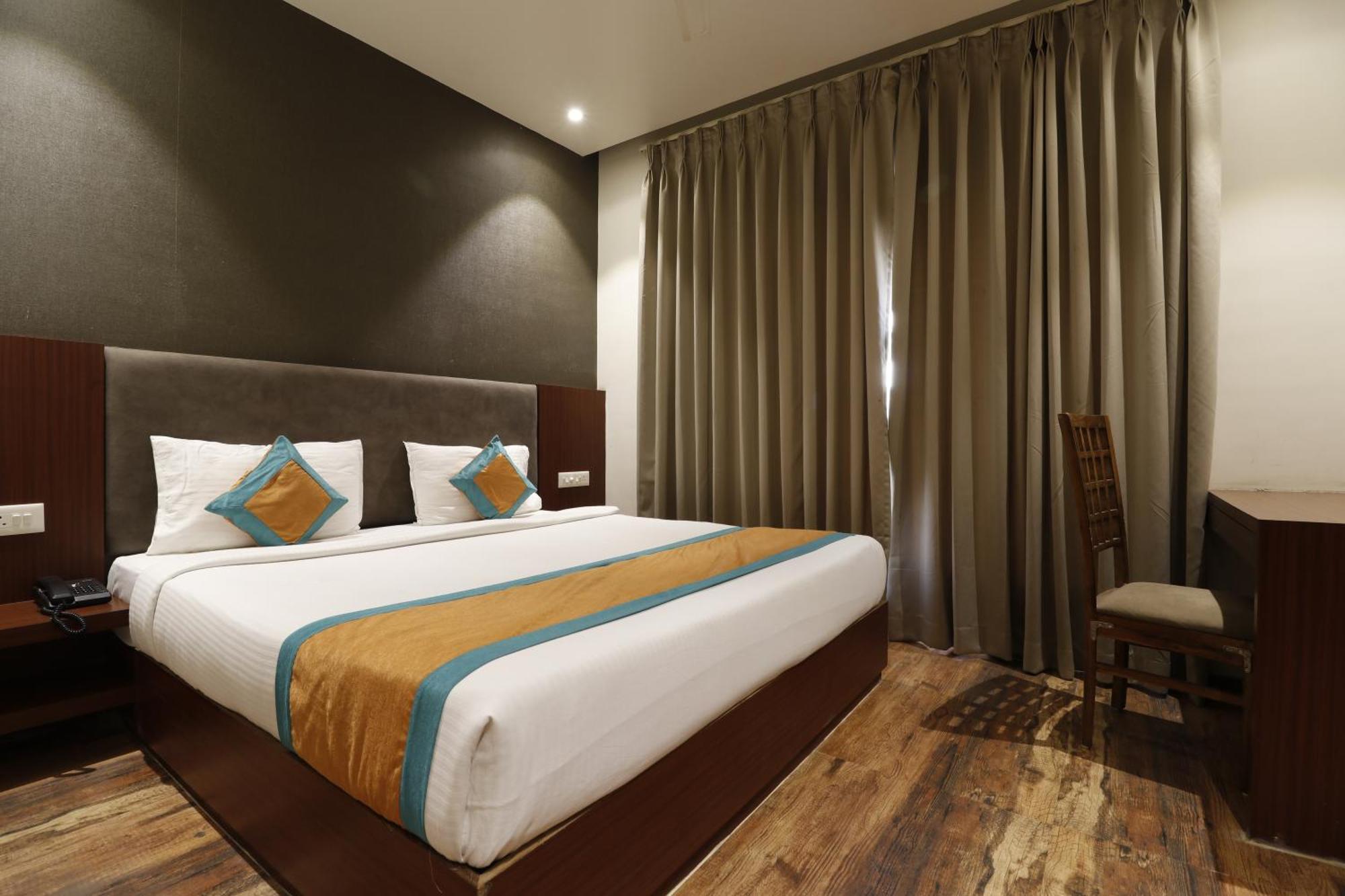 Hotel Yatri ناغبور المظهر الخارجي الصورة