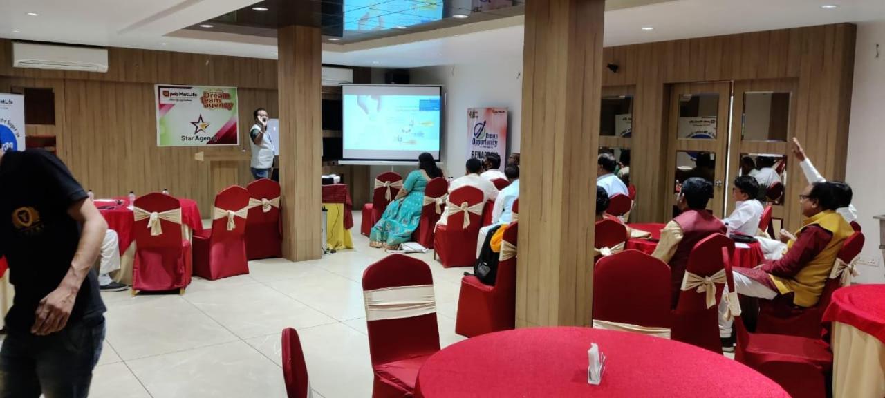 Hotel Yatri ناغبور المظهر الخارجي الصورة